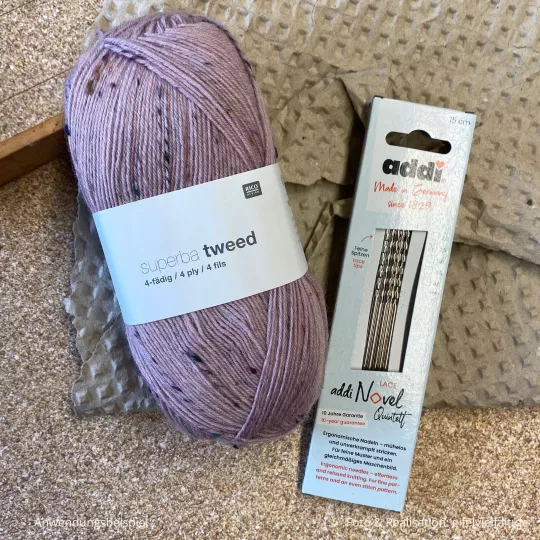 1 Knäuel Sockenwolle Superba Tweed 100g in mauve und 1 Set Nadelspiel 2,5mm Addi Novel Quintett