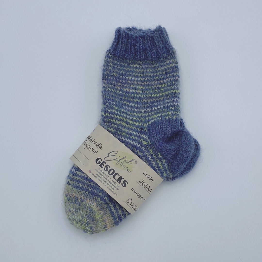 Gesocks handgestrickte Socken blau grün Spiraltechnik Gumgum-Technik Gr. 20/21