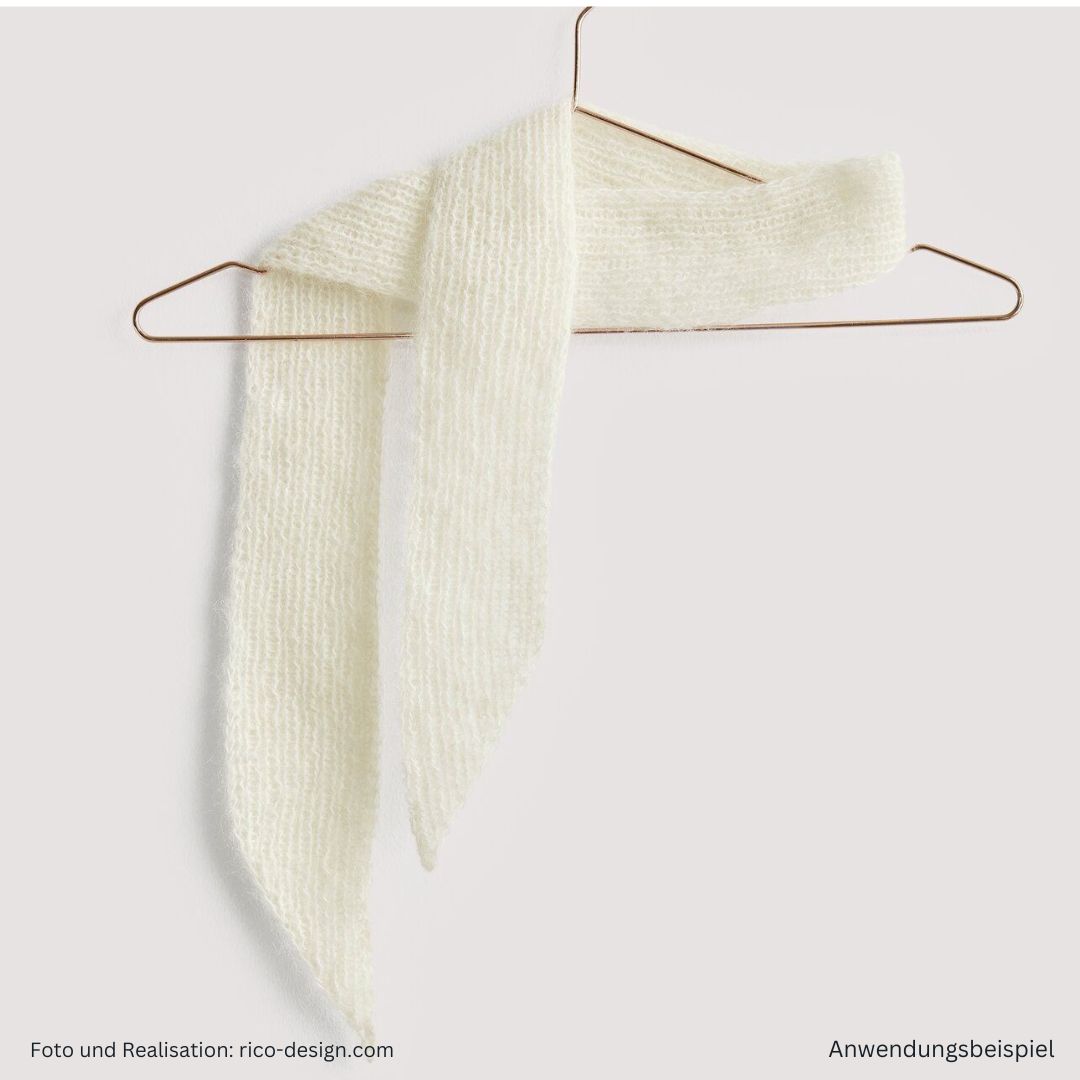 Anleitungsheft zum Stricken Luxury Knits Premium Natural Fibres - MInischal in wollweiß