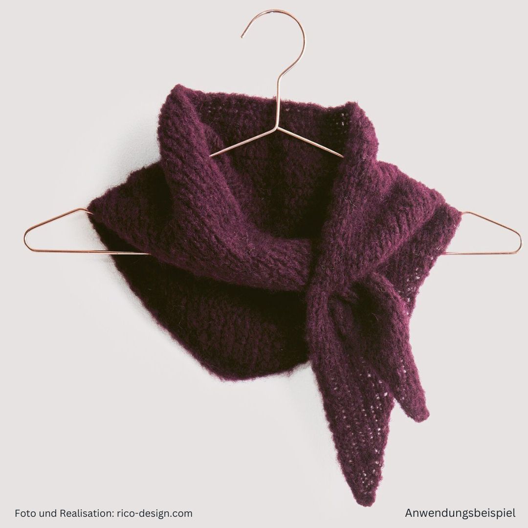 Anleitungsheft zum Stricken Luxury Knits Premium Natural Fibres - Schal zum Durchziehen in brombeere