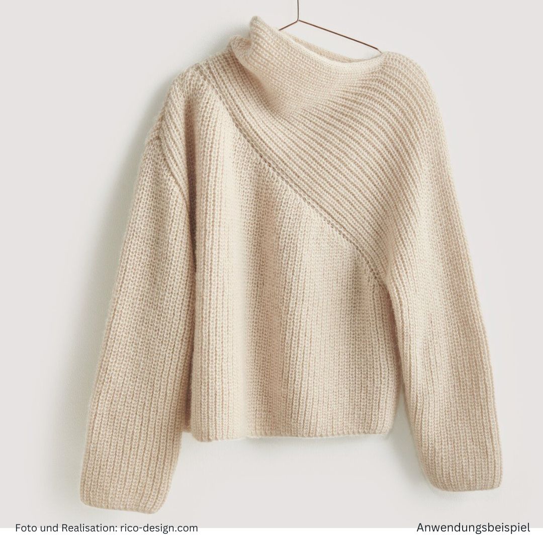 Anleitungsheft zum Stricken Luxury Knits Premium Natural Fibres - Pullover mit schrägem Kragen in creme